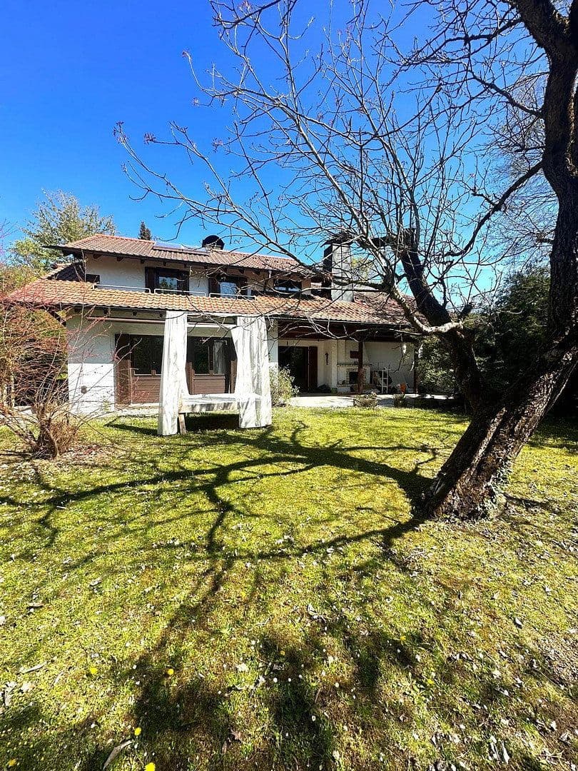 Prenájom domu 200 m², pozemek 1.100 m², Coburg, Bavorsko Prenájom domu 200 m², pozemek 1.100 m², Coburg, Bavorsko