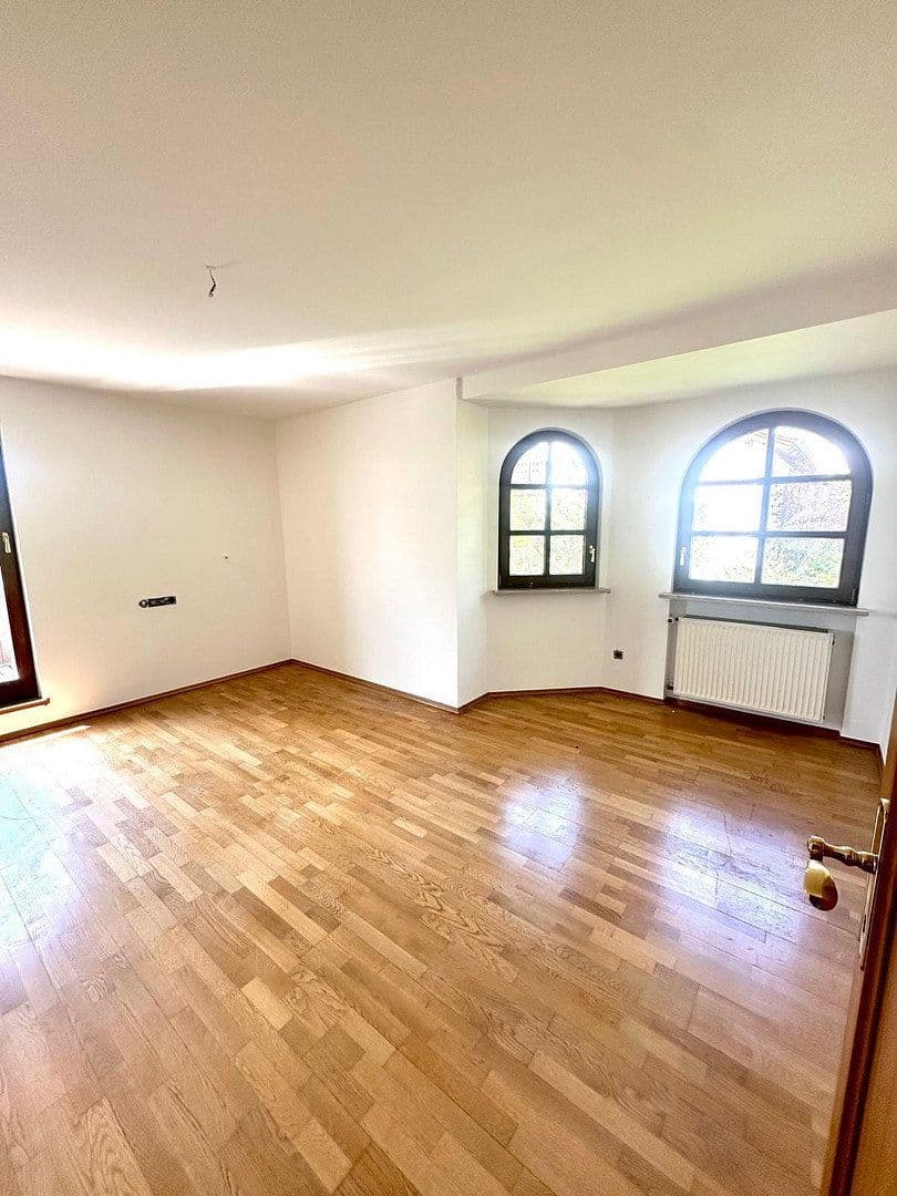 Prenájom domu 200 m², pozemek 1.100 m², Coburg, Bavorsko Prenájom domu 200 m², pozemek 1.100 m², Coburg, Bavorsko