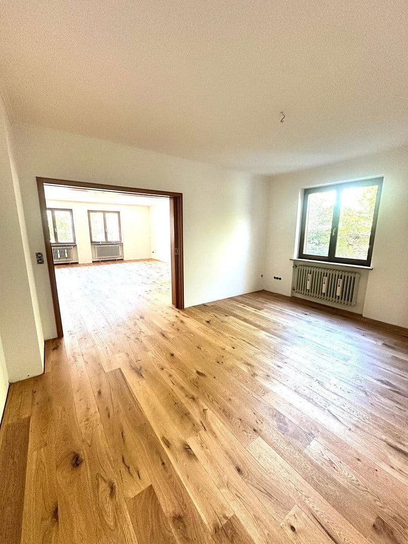 Prenájom domu 200 m², pozemek 1.100 m², Coburg, Bavorsko Prenájom domu 200 m², pozemek 1.100 m², Coburg, Bavorsko