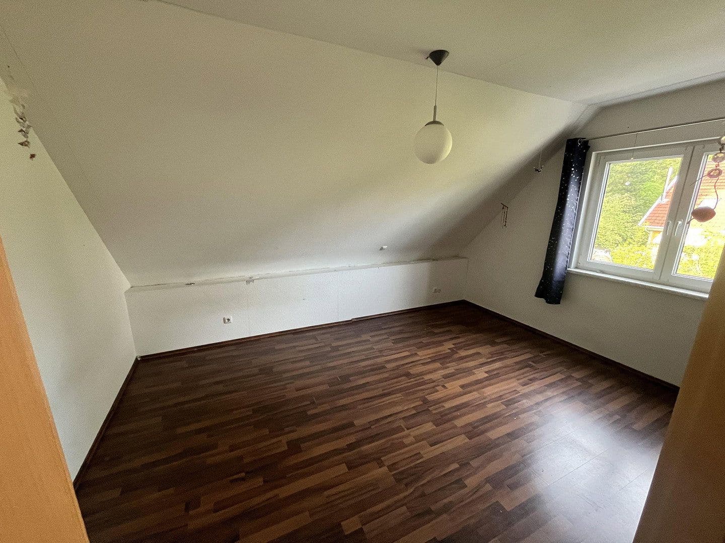 Predaj domu 134 m², pozemek 655 m², Magedeburgerstr 30, Glienicke/Nordbahn, Brandenbursko Predaj domu 134 m², pozemek 655 m², Magedeburgerstr 30, Glienicke/Nordbahn, Brandenbursko