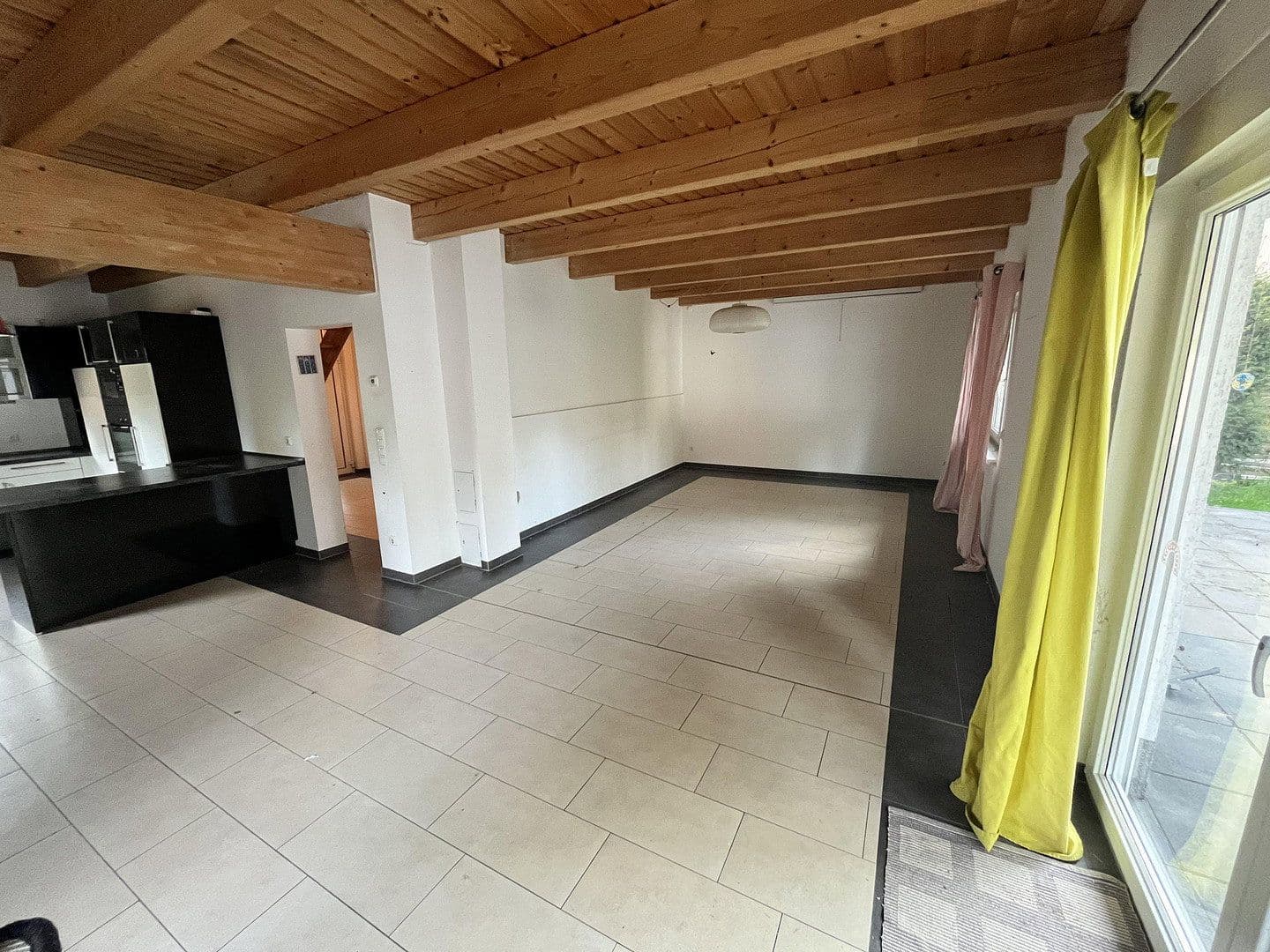 Predaj domu 134 m², pozemek 655 m², Magedeburgerstr 30, Glienicke/Nordbahn, Brandenbursko Predaj domu 134 m², pozemek 655 m², Magedeburgerstr 30, Glienicke/Nordbahn, Brandenbursko