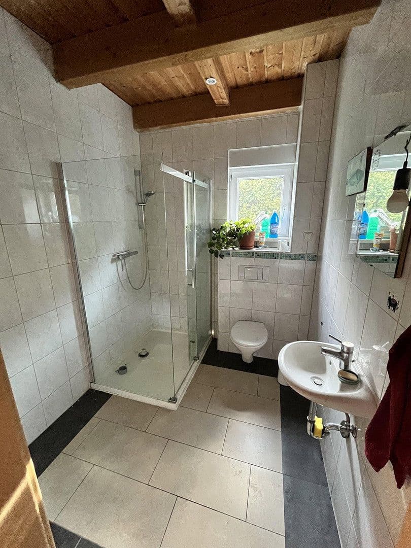 Predaj domu 134 m², pozemek 655 m², Magedeburgerstr 30, Glienicke/Nordbahn, Brandenbursko Predaj domu 134 m², pozemek 655 m², Magedeburgerstr 30, Glienicke/Nordbahn, Brandenbursko