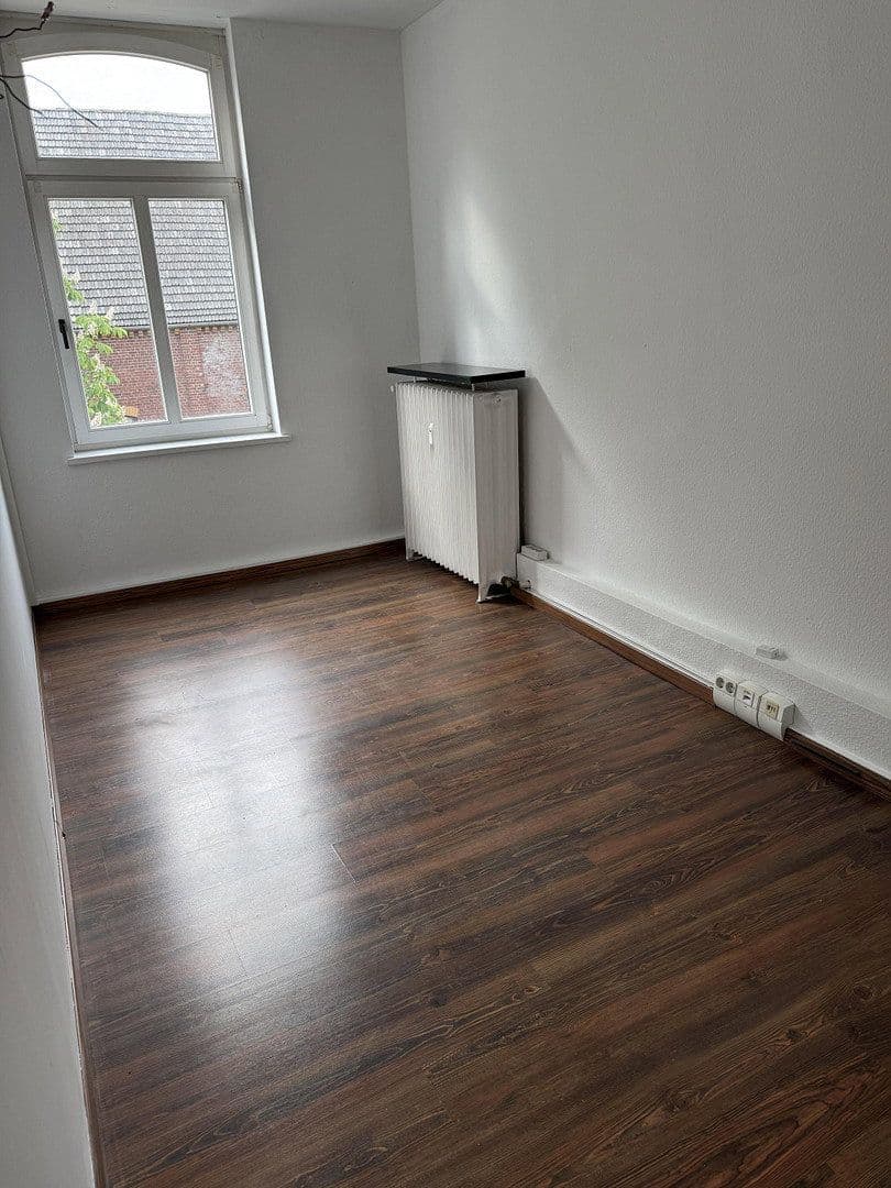 Prenájom kancelárie 42 m², Oberbenrader Str. 51, Nordrhein-Westfalen - Krefeld, Severné Porýnie - Westfálsko Prenájom kancelárie 42 m², Oberbenrader Str. 51, Nordrhein-Westfalen - Krefeld, Severné Porýnie - Westfálsko
