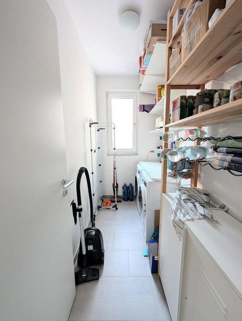 Predaj bytu 3-izbový 83 m², Berlin, Berlín Predaj bytu 3-izbový 83 m², Berlin, Berlín