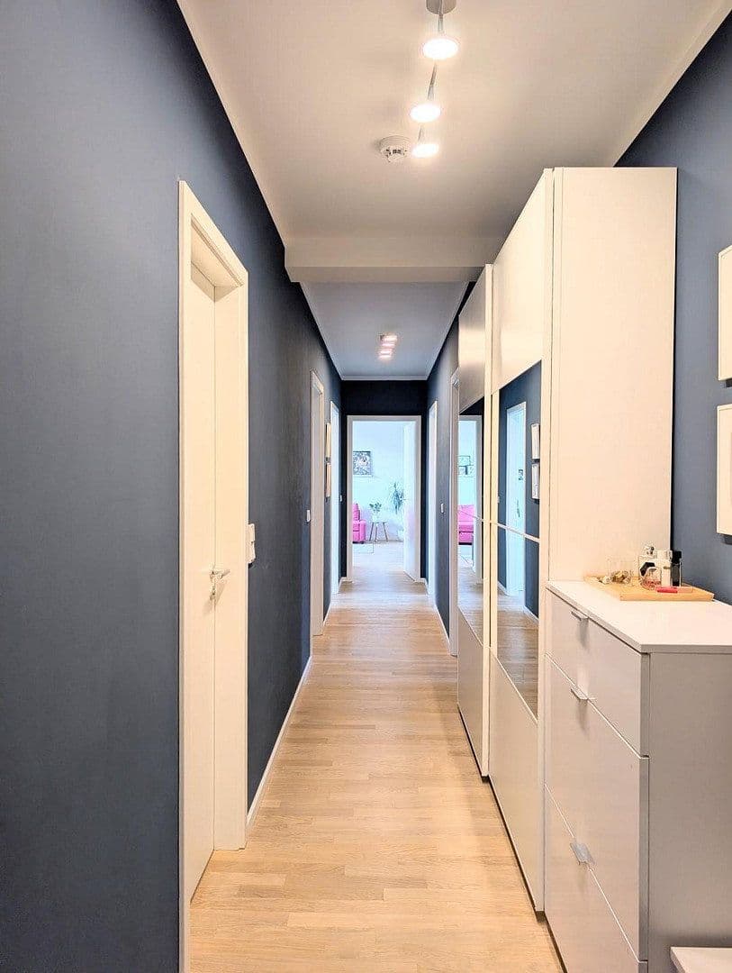 Predaj bytu 3-izbový 83 m², Berlin, Berlín Predaj bytu 3-izbový 83 m², Berlin, Berlín