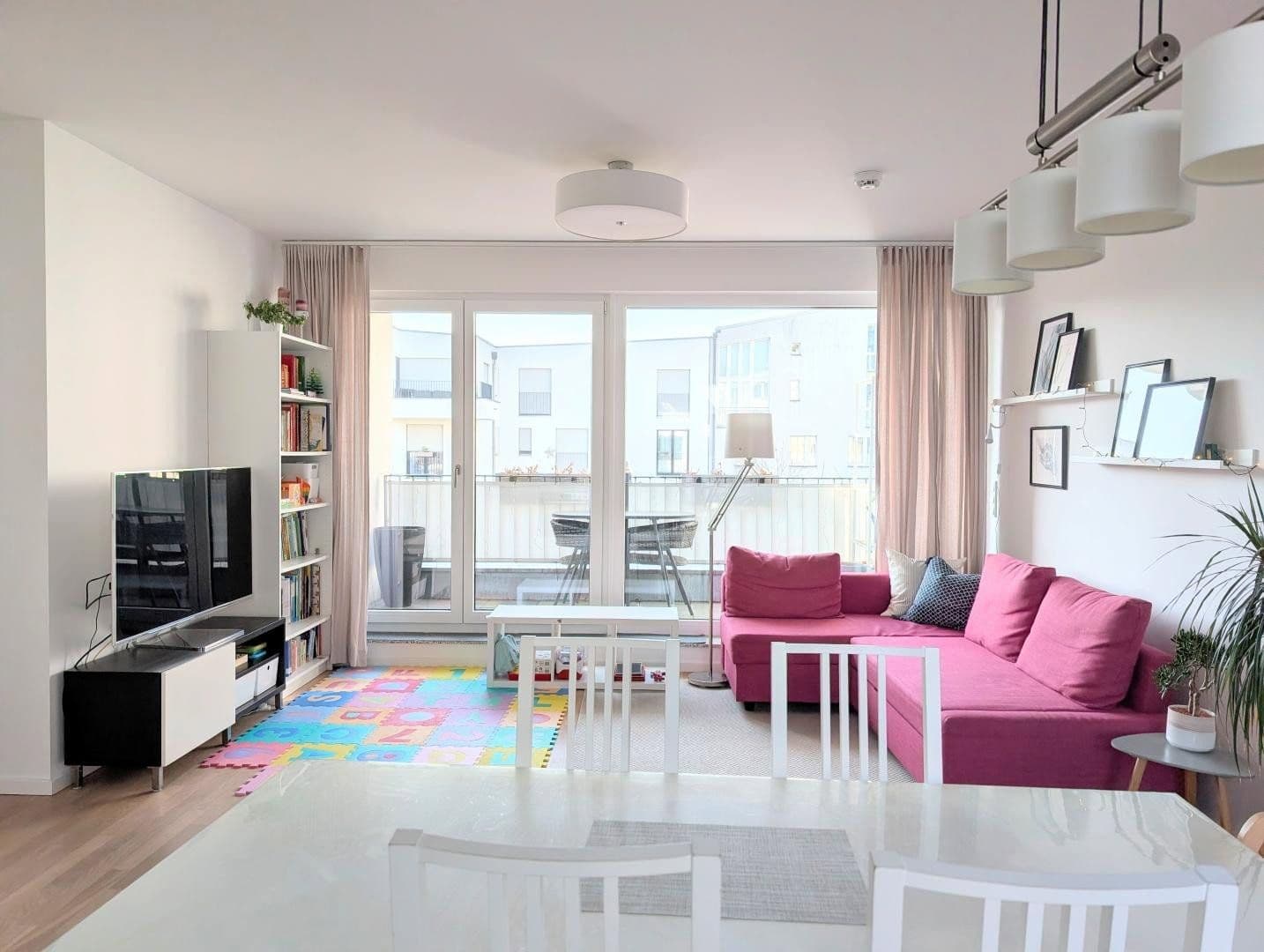 Predaj bytu 3-izbový 83 m², Berlin, Berlín Predaj bytu 3-izbový 83 m², Berlin, Berlín