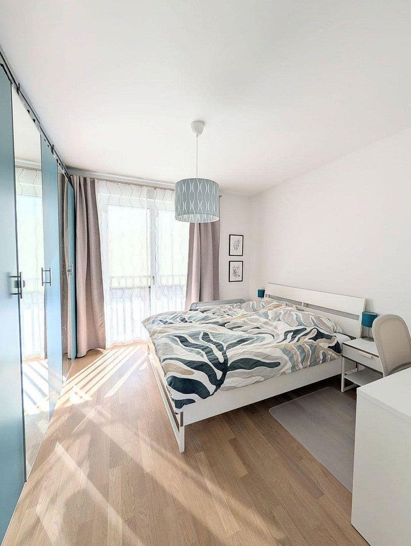 Predaj bytu 3-izbový 83 m², Berlin, Berlín Predaj bytu 3-izbový 83 m², Berlin, Berlín
