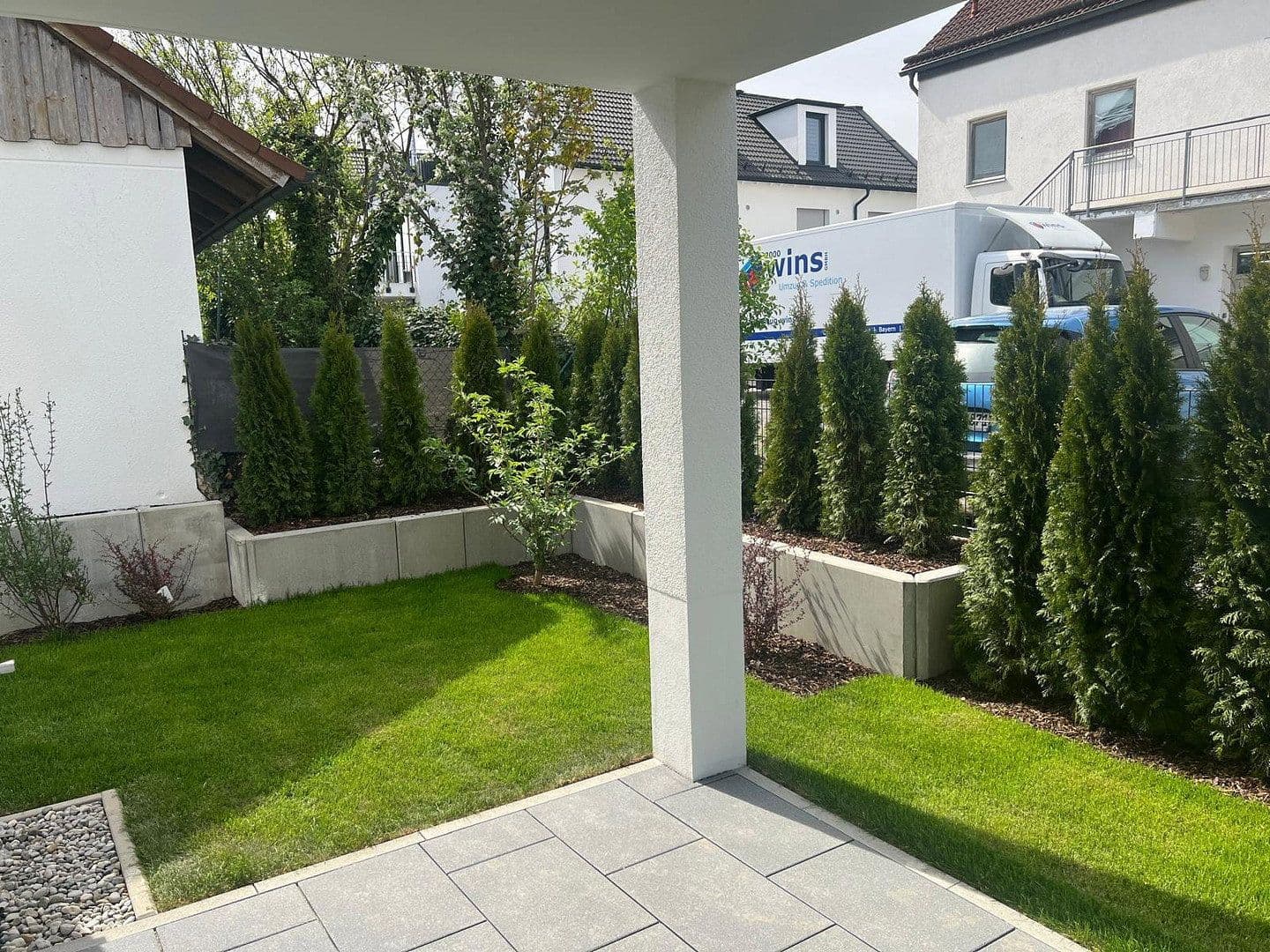 Prenájom bytu 3-izbový 98 m², Dorfstraße 11b, Germering, Bavorsko Prenájom bytu 3-izbový 98 m², Dorfstraße 11b, Germering, Bavorsko