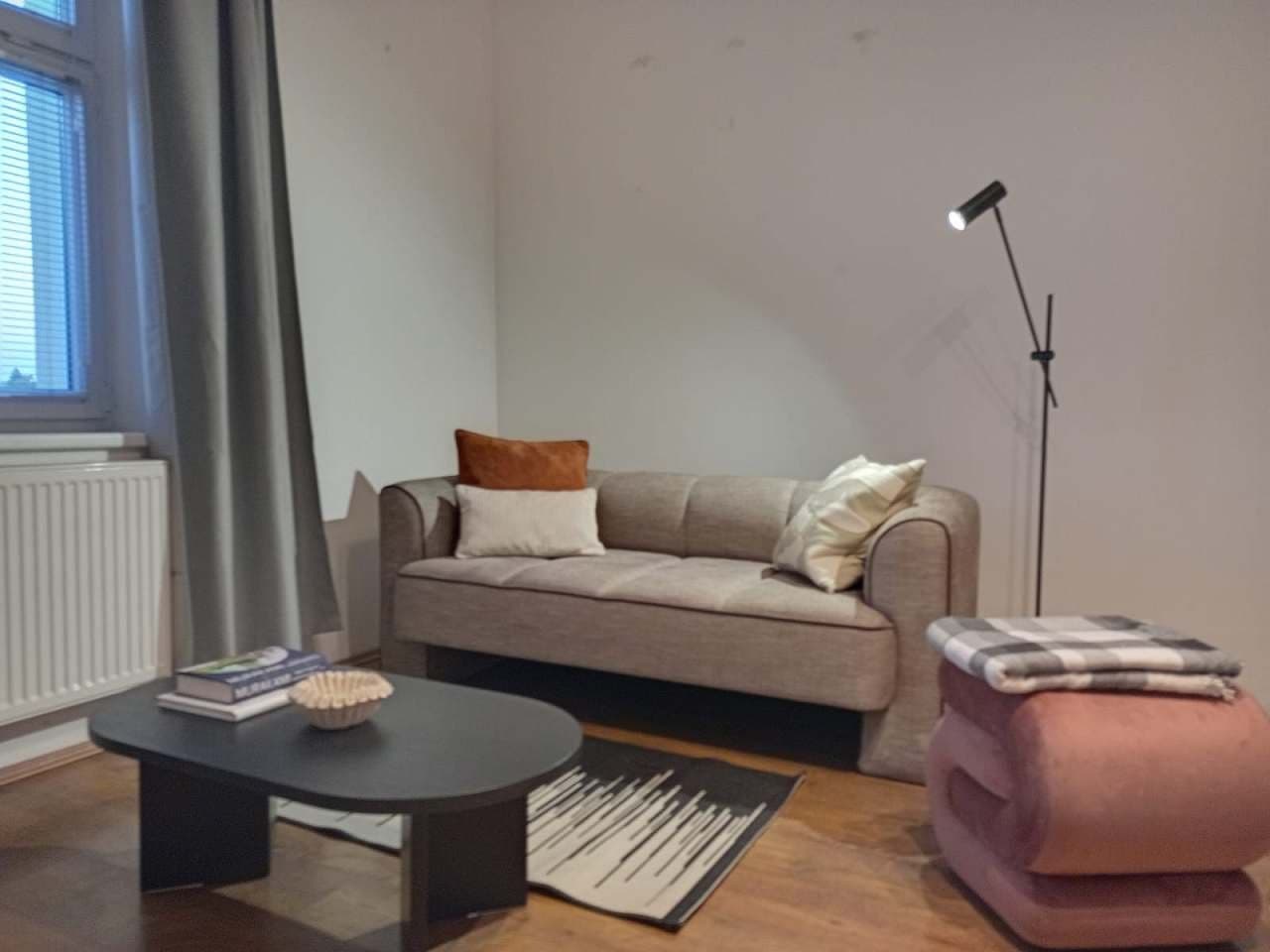 Prenájom bytu 45 m², Horova, Hradec Králové, Královéhradecký kraj Prenájom bytu 45 m², Horova, Hradec Králové, Královéhradecký kraj