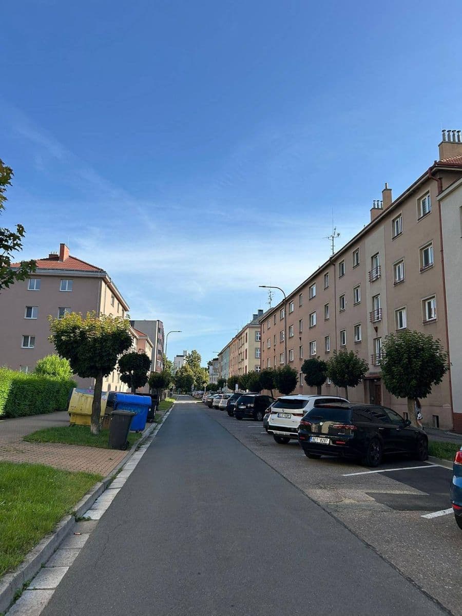 Prenájom bytu 45 m², Horova, Hradec Králové, Královéhradecký kraj Prenájom bytu 45 m², Horova, Hradec Králové, Královéhradecký kraj