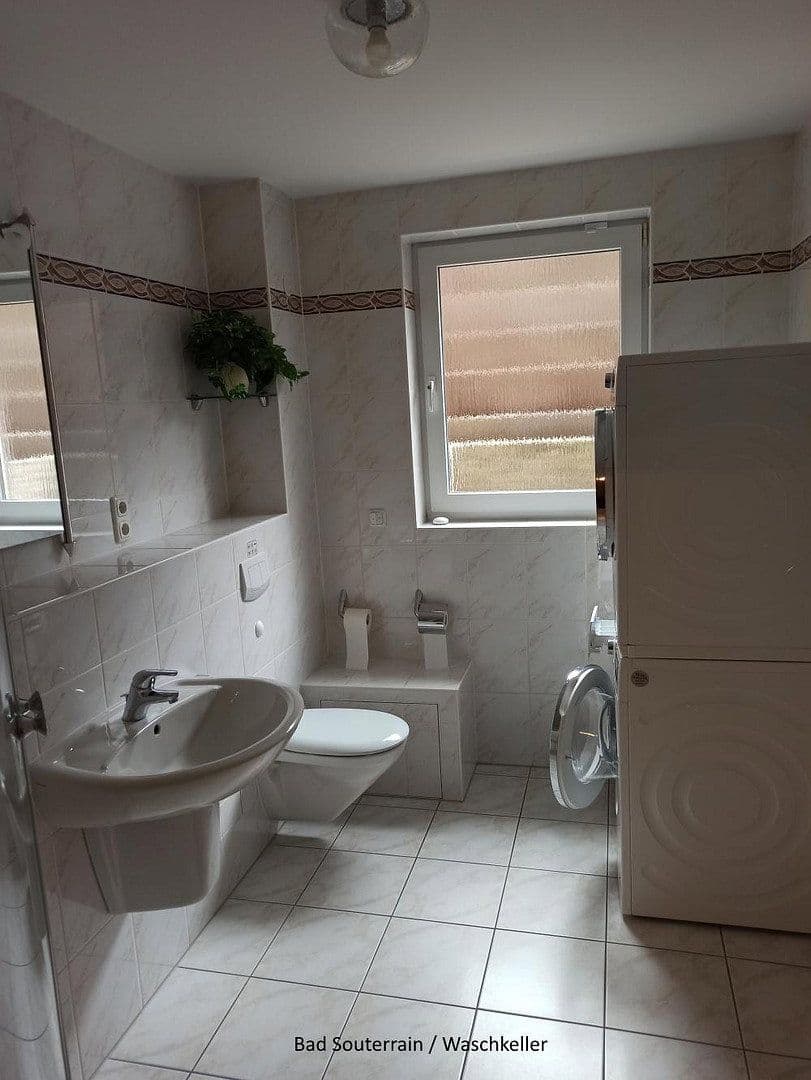Prenájom bytu 4-izbový 134 m², Norderstedt, Šlezvicko-Holštajnsko Prenájom bytu 4-izbový 134 m², Norderstedt, Šlezvicko-Holštajnsko