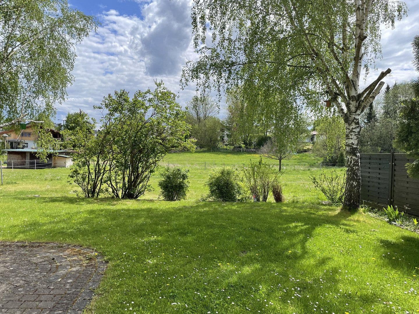 Predaj domu 337 m², pozemek 1.324 m², Im Wiesengrund 34, Montabaur, Porýnie-Falcko Predaj domu 337 m², pozemek 1.324 m², Im Wiesengrund 34, Montabaur, Porýnie-Falcko