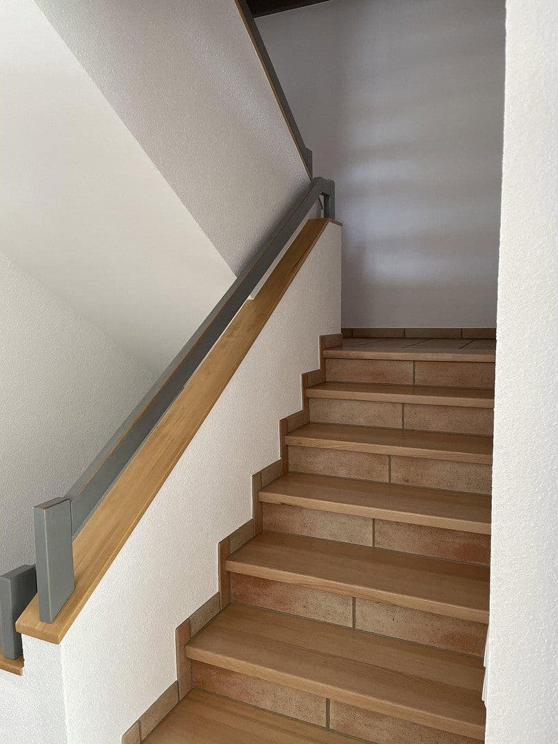 Predaj domu 337 m², pozemek 1.324 m², Im Wiesengrund 34, Montabaur, Porýnie-Falcko Predaj domu 337 m², pozemek 1.324 m², Im Wiesengrund 34, Montabaur, Porýnie-Falcko