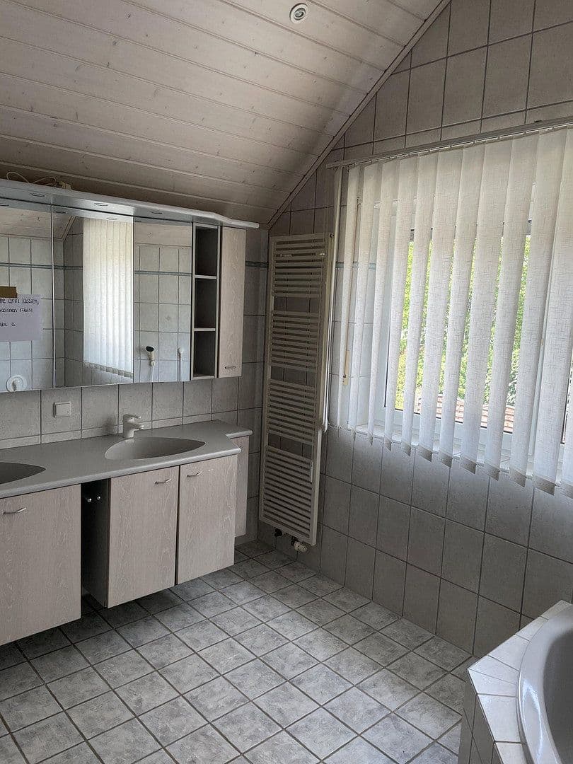 Predaj domu 337 m², pozemek 1.324 m², Im Wiesengrund 34, Montabaur, Porýnie-Falcko Predaj domu 337 m², pozemek 1.324 m², Im Wiesengrund 34, Montabaur, Porýnie-Falcko