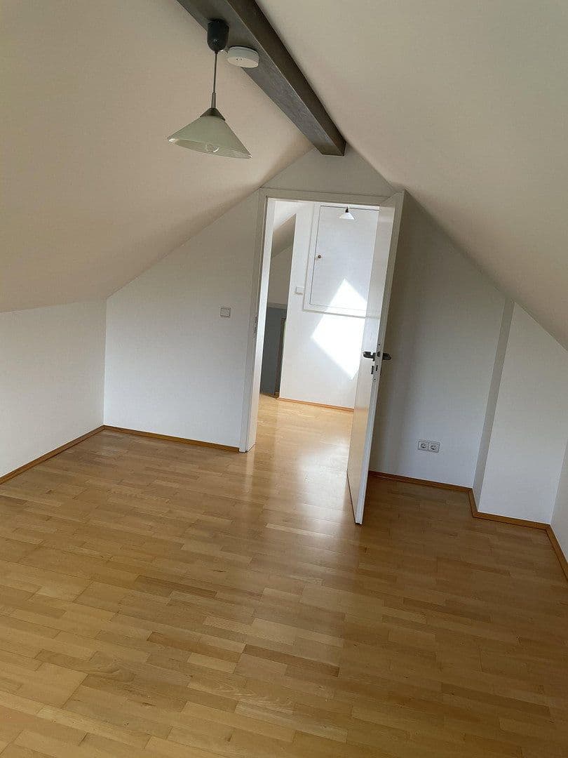 Predaj domu 337 m², pozemek 1.324 m², Im Wiesengrund 34, Montabaur, Porýnie-Falcko Predaj domu 337 m², pozemek 1.324 m², Im Wiesengrund 34, Montabaur, Porýnie-Falcko