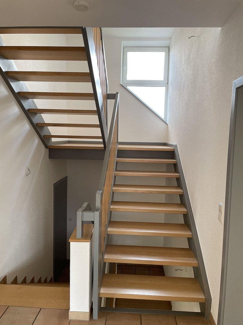 Predaj domu 337 m², pozemek 1.324 m², Im Wiesengrund 34, Montabaur, Porýnie-Falcko Predaj domu 337 m², pozemek 1.324 m², Im Wiesengrund 34, Montabaur, Porýnie-Falcko