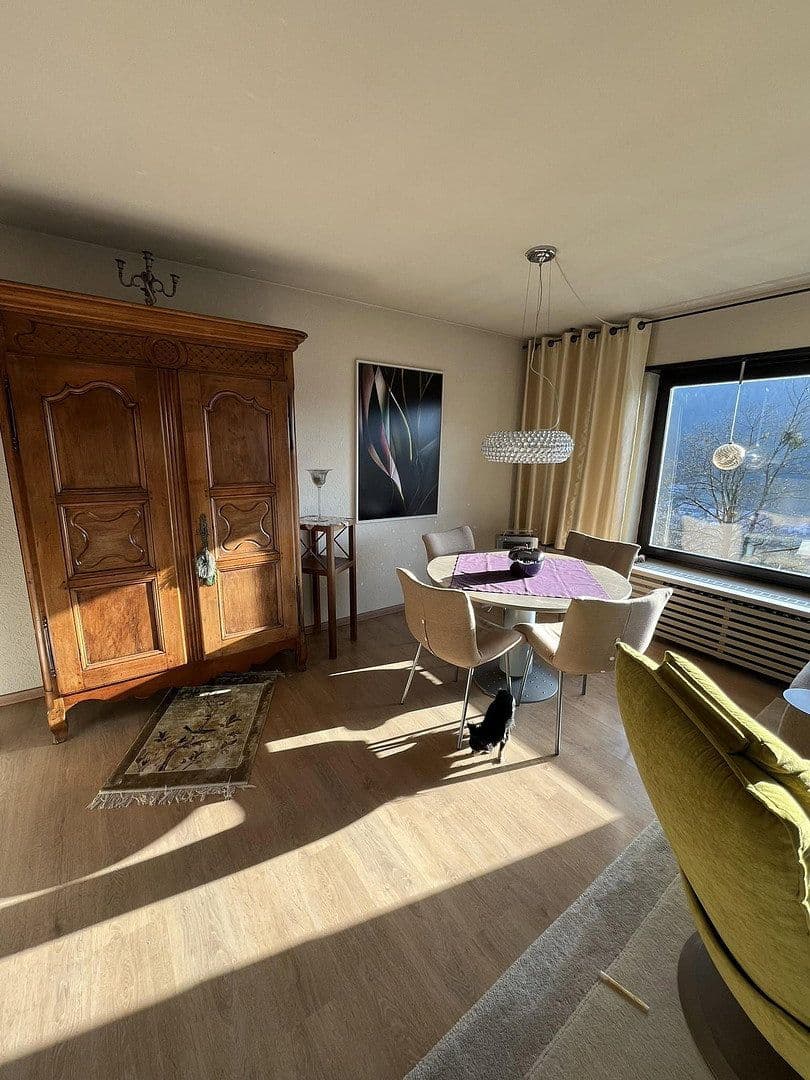 Predaj domu 160 m², pozemek 3.000 m², Heiligkreuzsteinach, Bádensko-Wurttembersko Predaj domu 160 m², pozemek 3.000 m², Heiligkreuzsteinach, Bádensko-Wurttembersko