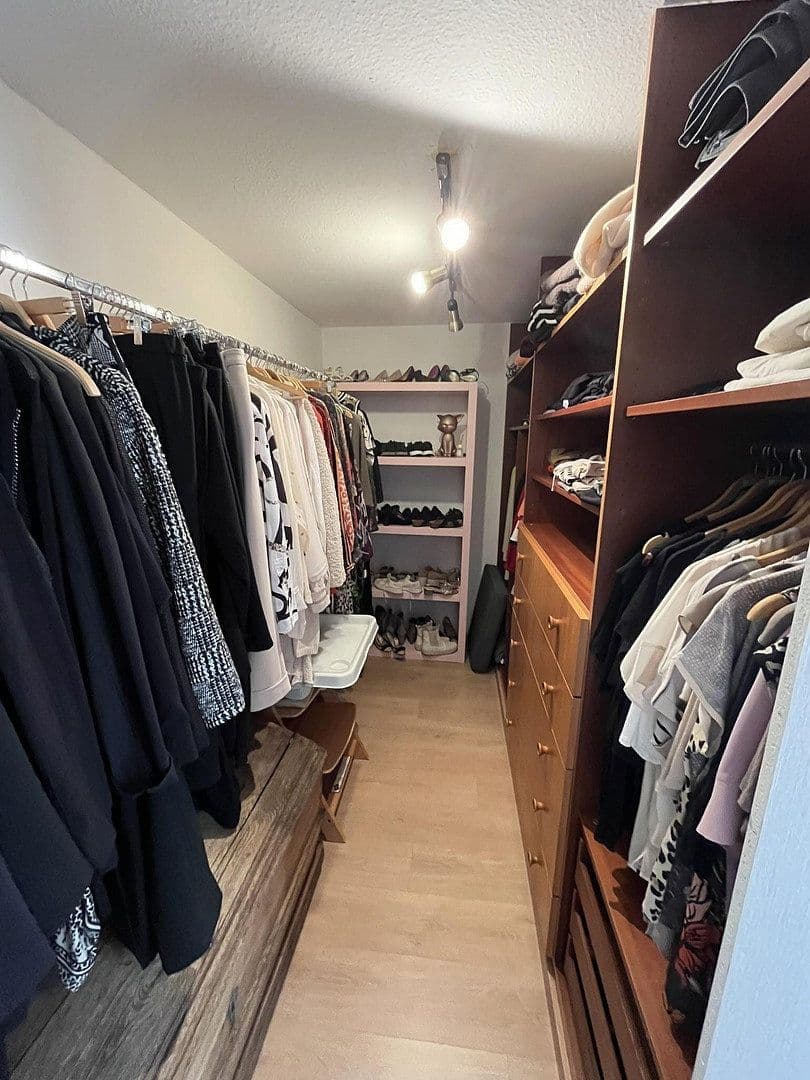 Predaj domu 160 m², pozemek 3.000 m², Heiligkreuzsteinach, Bádensko-Wurttembersko Predaj domu 160 m², pozemek 3.000 m², Heiligkreuzsteinach, Bádensko-Wurttembersko