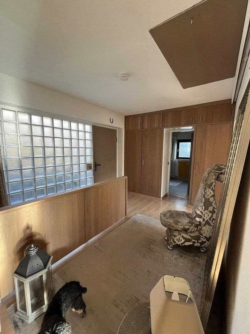 Predaj domu 160 m², pozemek 3.000 m², Heiligkreuzsteinach, Bádensko-Wurttembersko Predaj domu 160 m², pozemek 3.000 m², Heiligkreuzsteinach, Bádensko-Wurttembersko