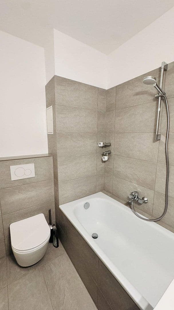 Prenájom bytu 1-izbový 29 m², Luthmerstraße 53, Frankfurt am Main, Hesensko Prenájom bytu 1-izbový 29 m², Luthmerstraße 53, Frankfurt am Main, Hesensko