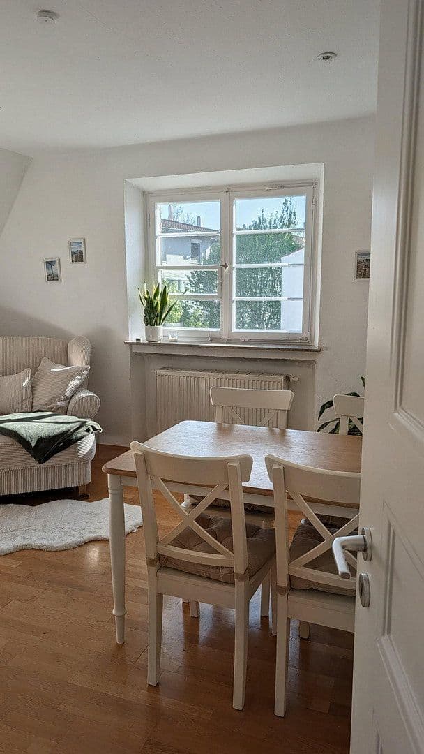 Predaj bytu 2-izbový 67 m², Ulm, Bádensko-Wurttembersko Predaj bytu 2-izbový 67 m², Ulm, Bádensko-Wurttembersko