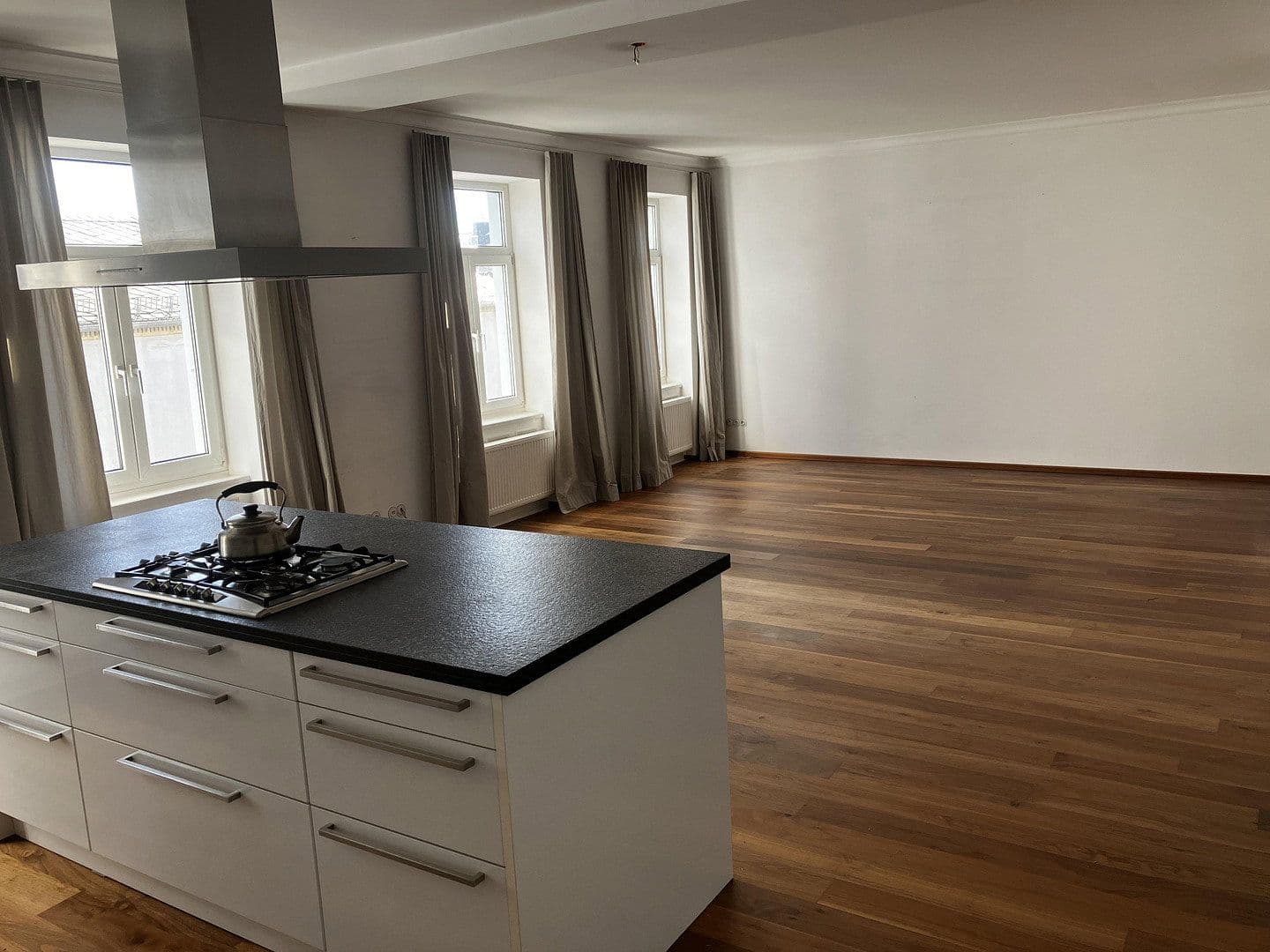 Prenájom bytu 2-izbový 90 m², Bad Homburg vor der Höhe, Hesensko Prenájom bytu 2-izbový 90 m², Bad Homburg vor der Höhe, Hesensko