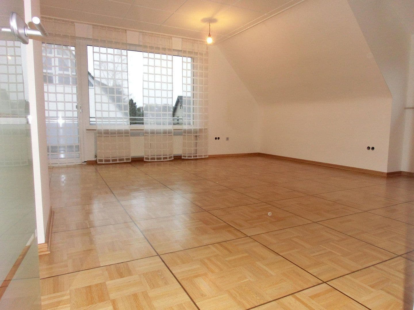 Prenájom bytu 2-izbový 74 m², Köln, Severné Porýnie - Westfálsko Prenájom bytu 2-izbový 74 m², Köln, Severné Porýnie - Westfálsko