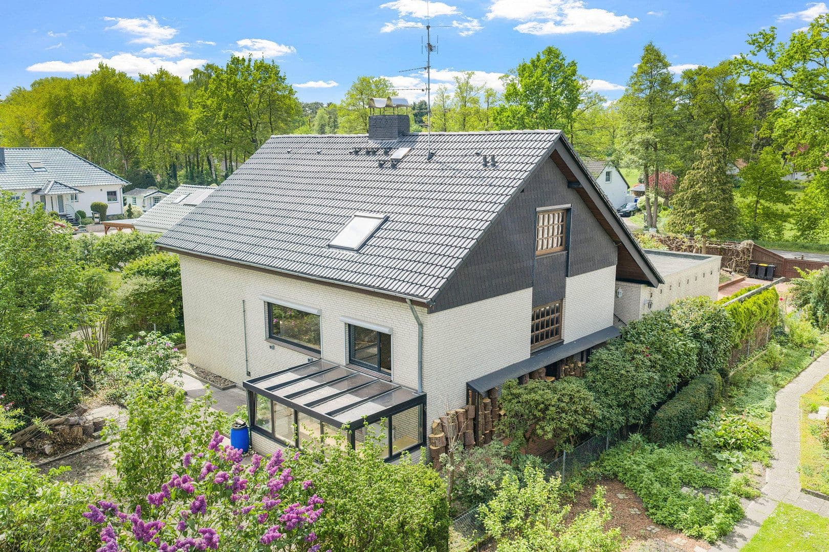 Predaj domu 177 m², pozemek 760 m², Am Jugendheim 5, Wedemark, Dolné Sasko Predaj domu 177 m², pozemek 760 m², Am Jugendheim 5, Wedemark, Dolné Sasko