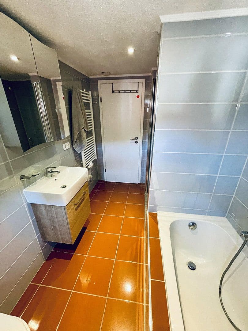 Prenájom bytu 2-izbový 75 m², Freiheit 3, Kaiserpfalz, Sasko-Anhaltsko Prenájom bytu 2-izbový 75 m², Freiheit 3, Kaiserpfalz, Sasko-Anhaltsko