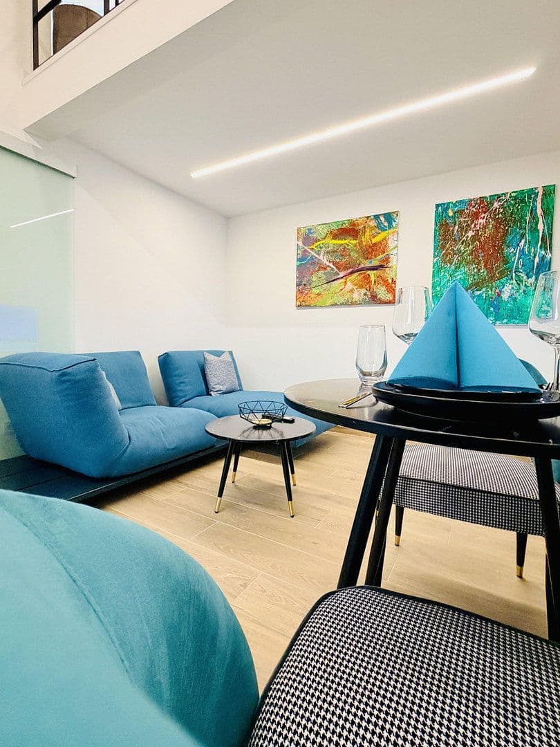 Prenájom bytu 2-izbový 33 m², Karlsruhe, Bádensko-Wurttembersko Prenájom bytu 2-izbový 33 m², Karlsruhe, Bádensko-Wurttembersko