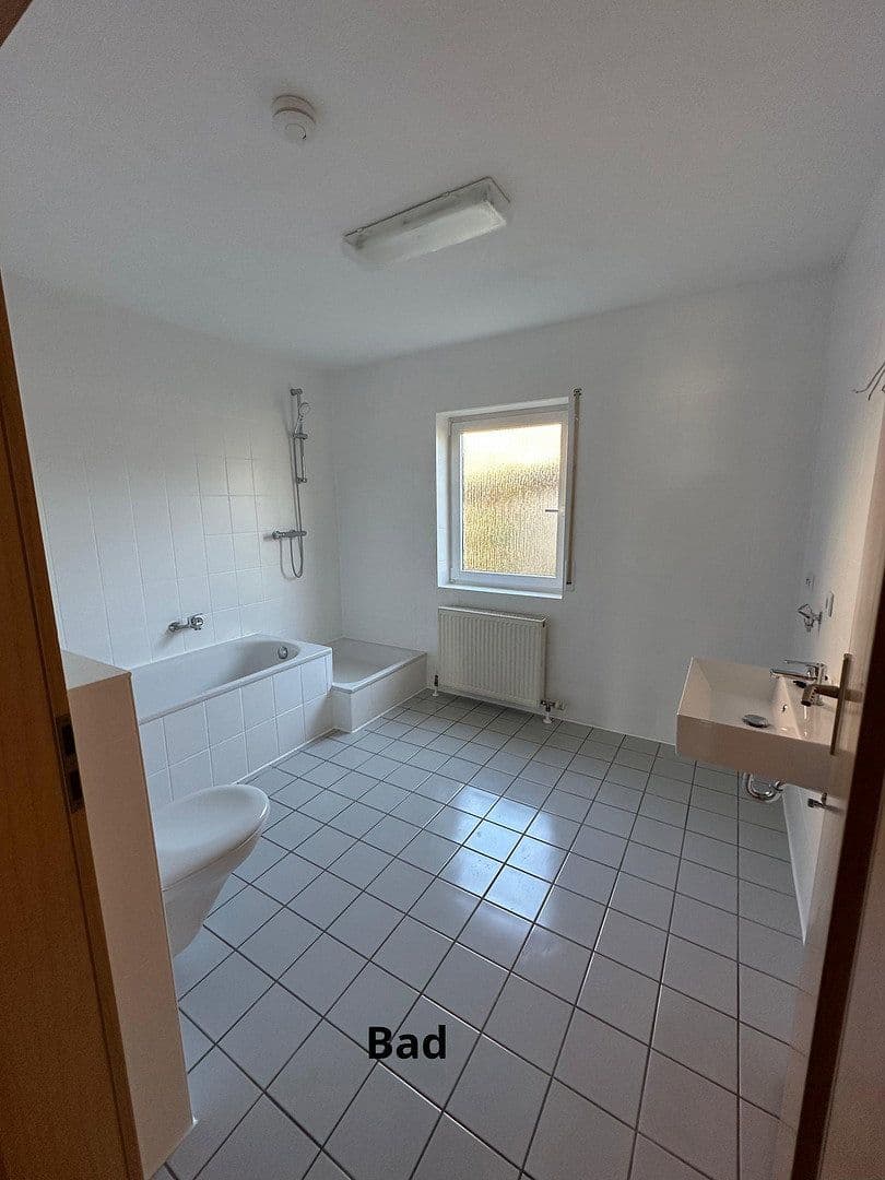 Predaj kancelárie 92 m², In der Au 13, Wiesenbach, Bádensko-Wurttembersko Predaj kancelárie 92 m², In der Au 13, Wiesenbach, Bádensko-Wurttembersko