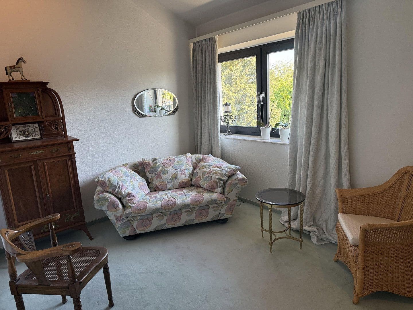 Predaj domu 153 m², pozemek 400 m², Stuhr, Dolné Sasko Predaj domu 153 m², pozemek 400 m², Stuhr, Dolné Sasko