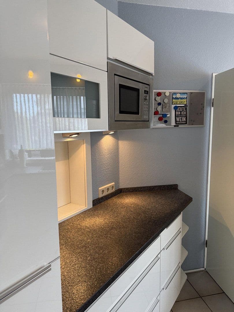 Predaj domu 153 m², pozemek 400 m², Stuhr, Dolné Sasko Predaj domu 153 m², pozemek 400 m², Stuhr, Dolné Sasko