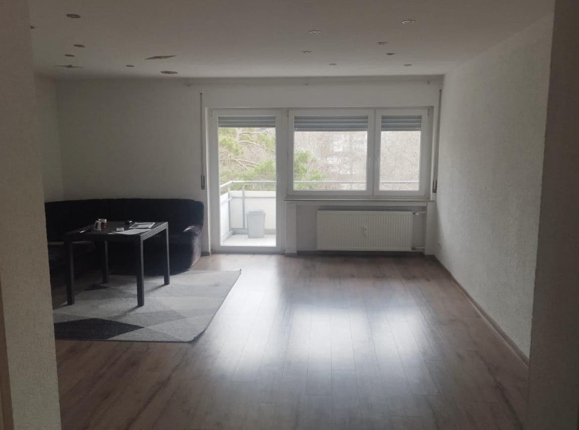 Prenájom bytu 3-izbový 80 m², Villingen-Schwenningen, Bádensko-Wurttembersko Prenájom bytu 3-izbový 80 m², Villingen-Schwenningen, Bádensko-Wurttembersko