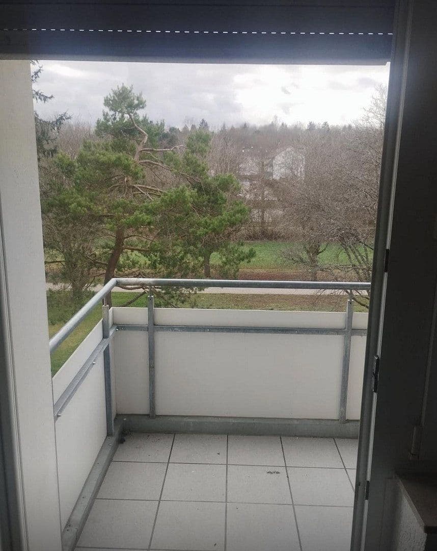 Prenájom bytu 3-izbový 80 m², Villingen-Schwenningen, Bádensko-Wurttembersko Prenájom bytu 3-izbový 80 m², Villingen-Schwenningen, Bádensko-Wurttembersko