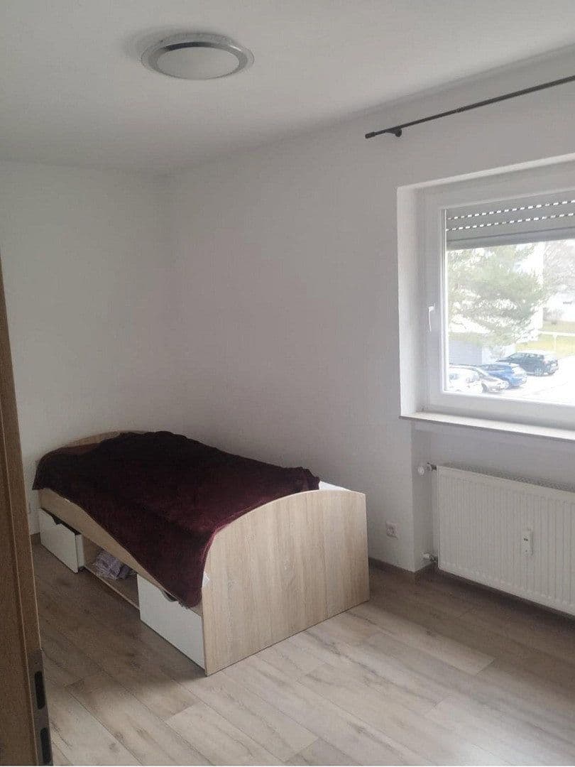 Prenájom bytu 3-izbový 80 m², Villingen-Schwenningen, Bádensko-Wurttembersko Prenájom bytu 3-izbový 80 m², Villingen-Schwenningen, Bádensko-Wurttembersko