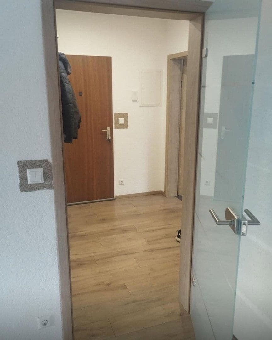 Prenájom bytu 3-izbový 80 m², Villingen-Schwenningen, Bádensko-Wurttembersko Prenájom bytu 3-izbový 80 m², Villingen-Schwenningen, Bádensko-Wurttembersko