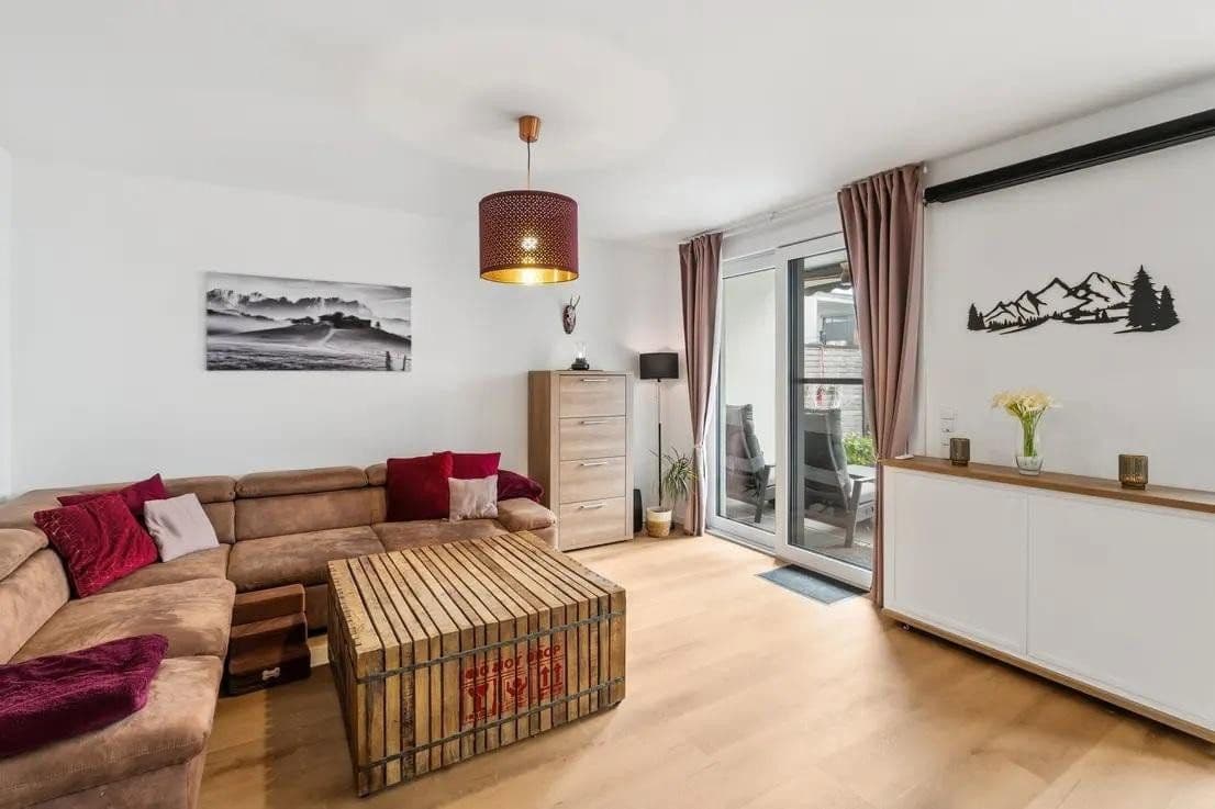 Predaj domu 171 m², pozemek 204 m², Boos, Bavorsko Predaj domu 171 m², pozemek 204 m², Boos, Bavorsko
