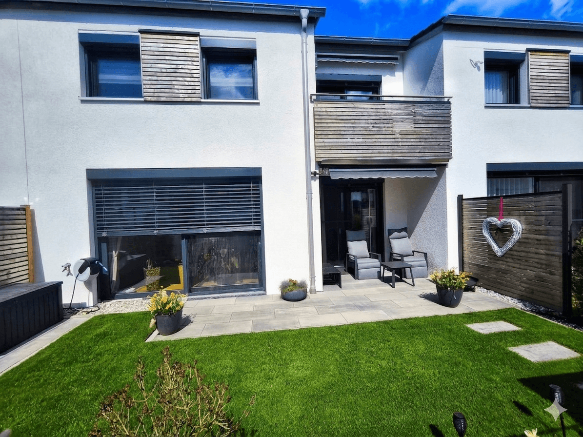 Predaj domu 171 m², pozemek 204 m², Boos, Bavorsko Predaj domu 171 m², pozemek 204 m², Boos, Bavorsko