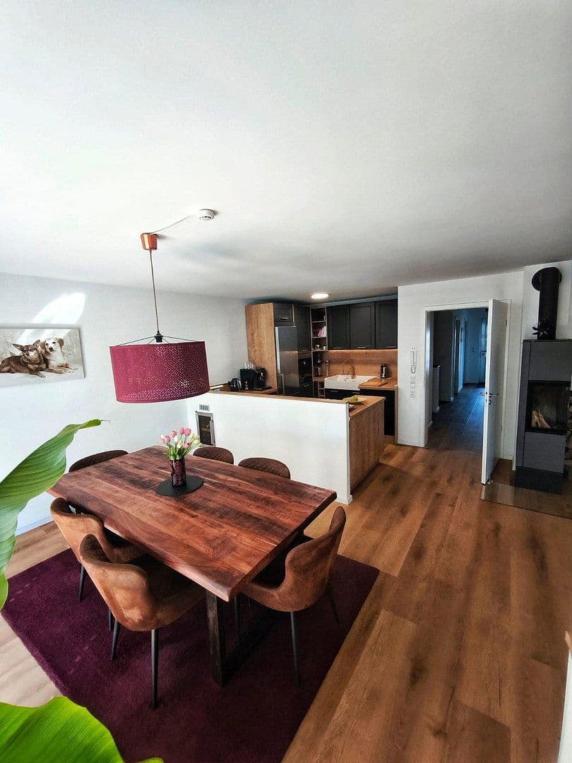 Predaj domu 171 m², pozemek 204 m², Boos, Bavorsko Predaj domu 171 m², pozemek 204 m², Boos, Bavorsko
