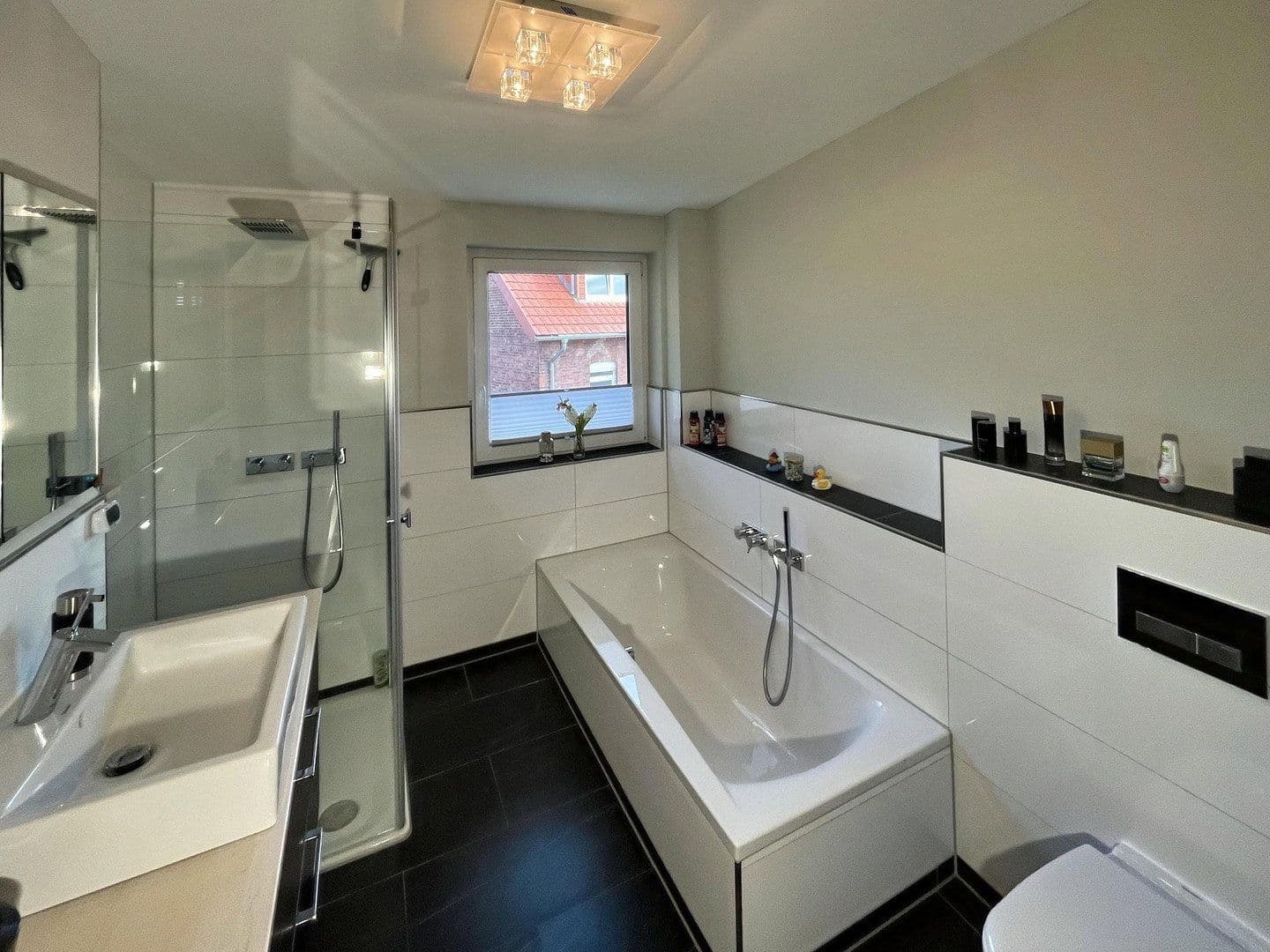 Predaj bytu 4-izbový 128 m², Göttingen, Dolné Sasko Predaj bytu 4-izbový 128 m², Göttingen, Dolné Sasko