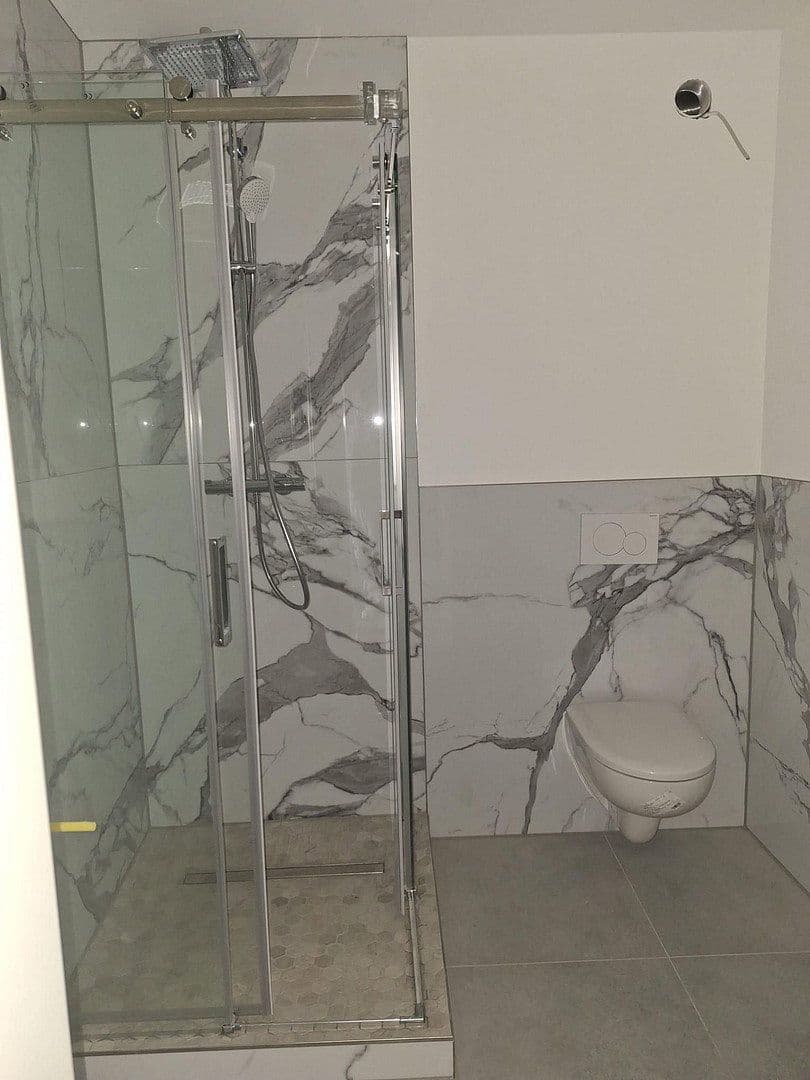Prenájom bytu 3-izbový 76 m², Schmidtstraße 12, Rüdesheim am Rhein, Hesensko Prenájom bytu 3-izbový 76 m², Schmidtstraße 12, Rüdesheim am Rhein, Hesensko