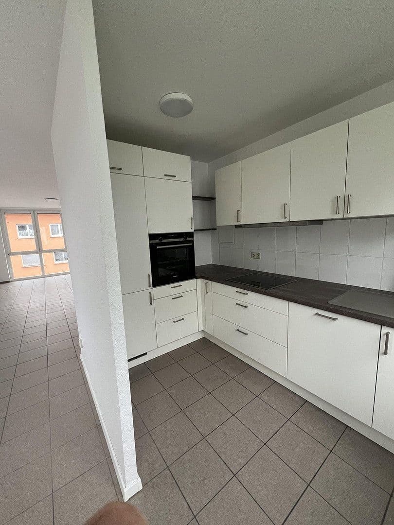 Prenájom bytu 2-izbový 65 m², Bismarckstrasse 54, Pforzheim, Bádensko-Wurttembersko Prenájom bytu 2-izbový 65 m², Bismarckstrasse 54, Pforzheim, Bádensko-Wurttembersko