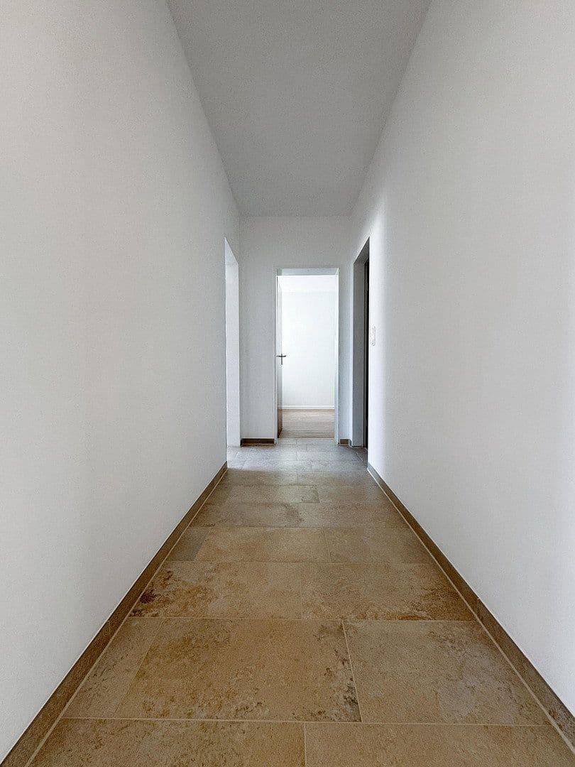 Prenájom bytu 3-izbový 85 m², Isarstraße 26, Regensburg, Bavorsko Prenájom bytu 3-izbový 85 m², Isarstraße 26, Regensburg, Bavorsko