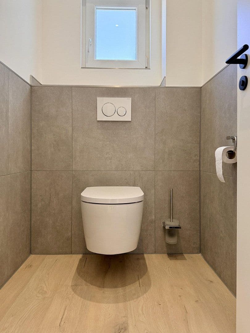 Prenájom bytu 4-izbový 134 m², Draisstr. 1, Karlsbad, Bádensko-Wurttembersko Prenájom bytu 4-izbový 134 m², Draisstr. 1, Karlsbad, Bádensko-Wurttembersko