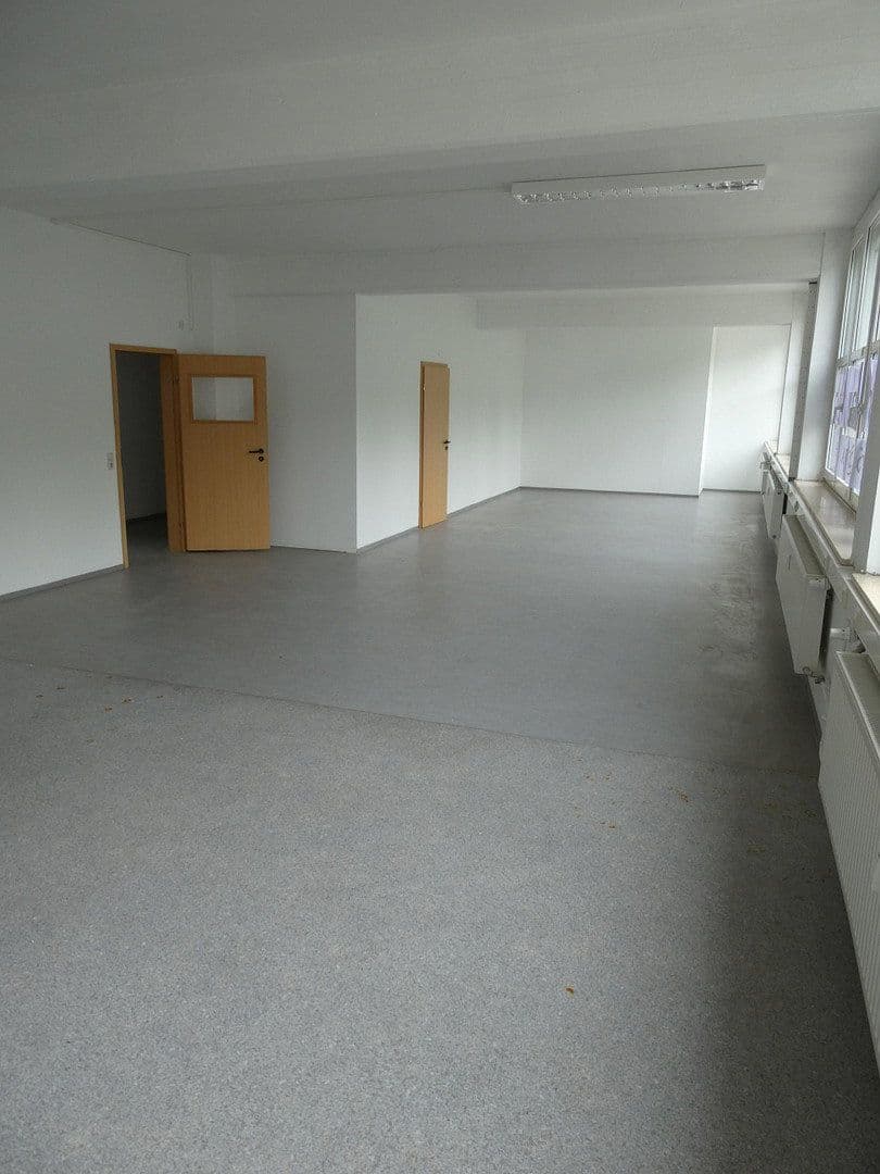 Predaj kancelárie 866 m², Ulm, Bádensko-Wurttembersko Predaj kancelárie 866 m², Ulm, Bádensko-Wurttembersko