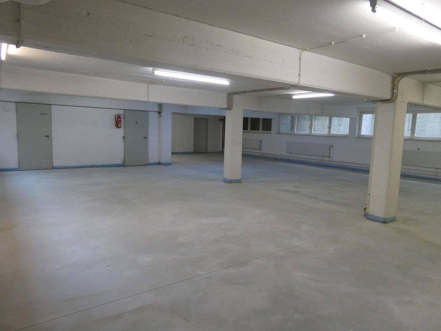 Predaj kancelárie 866 m², Ulm, Bádensko-Wurttembersko Predaj kancelárie 866 m², Ulm, Bádensko-Wurttembersko