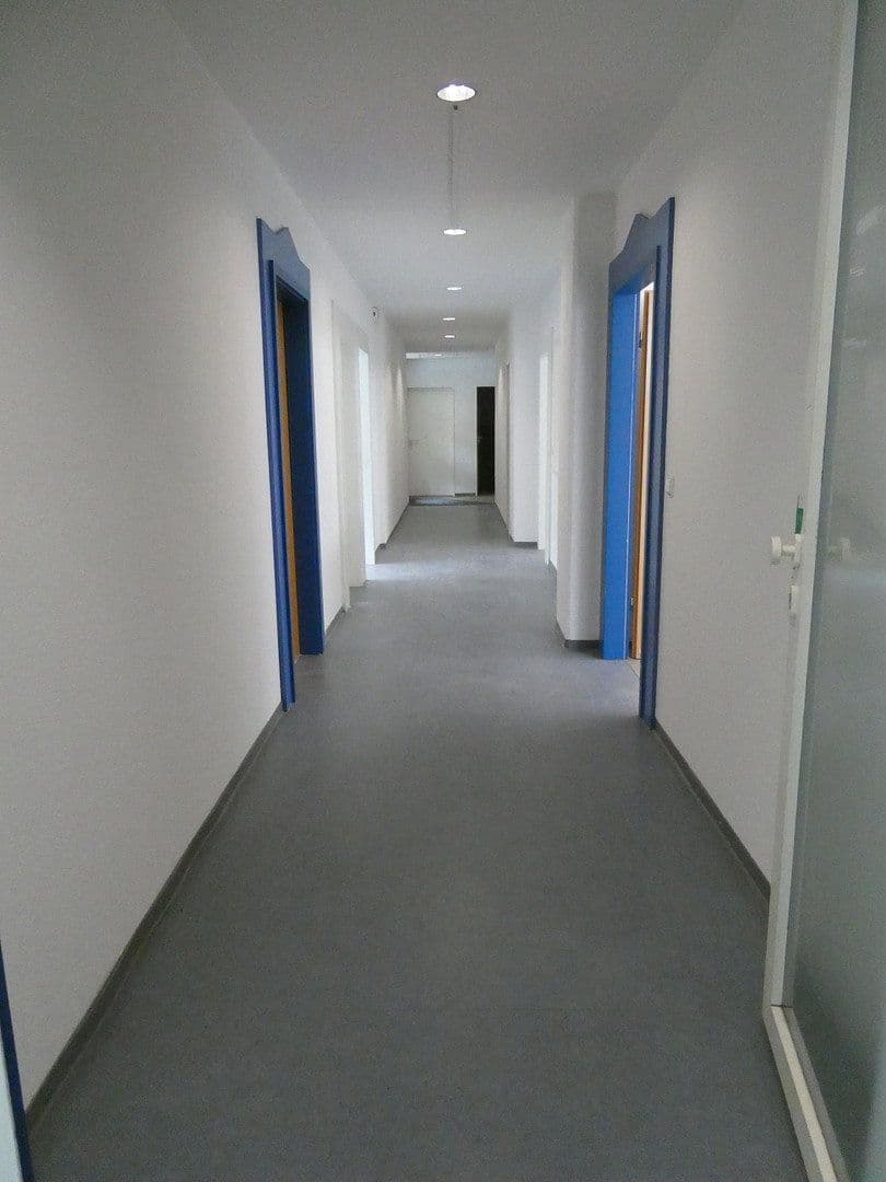 Predaj kancelárie 866 m², Ulm, Bádensko-Wurttembersko Predaj kancelárie 866 m², Ulm, Bádensko-Wurttembersko