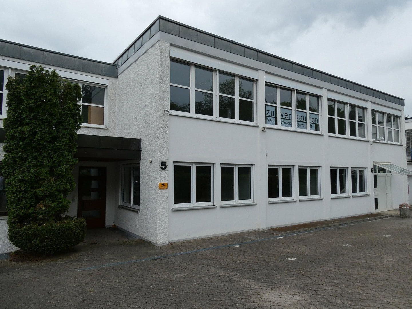 Predaj kancelárie 866 m², Ulm, Bádensko-Wurttembersko Predaj kancelárie 866 m², Ulm, Bádensko-Wurttembersko