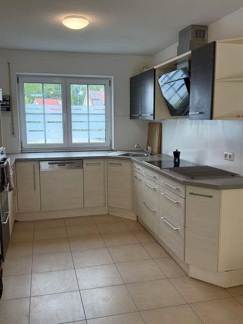 Predaj domu 140 m², pozemek 330 m², Buchloe, Bavorsko Predaj domu 140 m², pozemek 330 m², Buchloe, Bavorsko